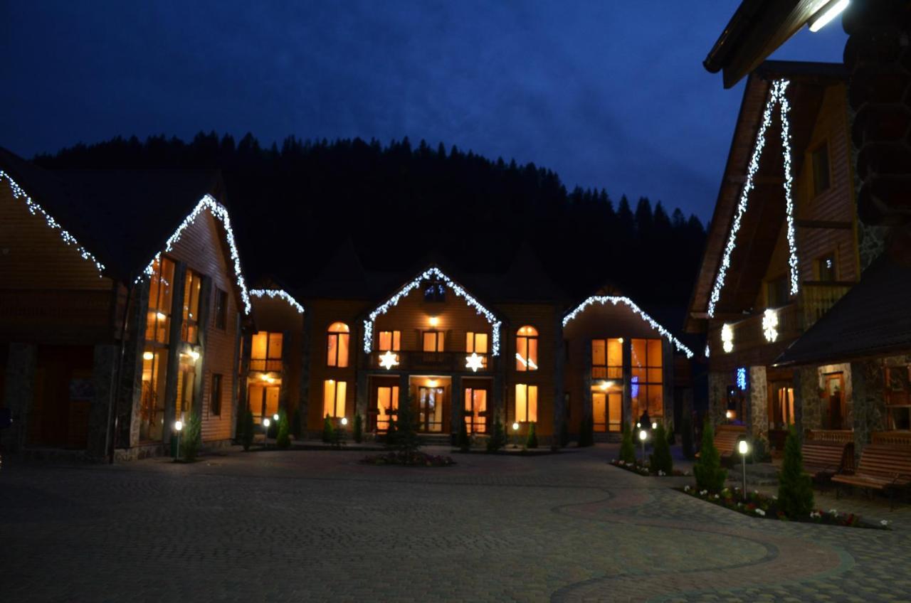 Sribni Rosy Hotel Mykulychyn Exterior photo